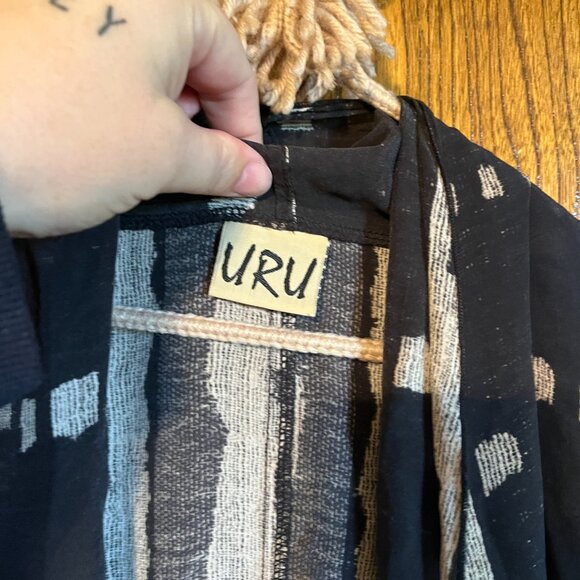 URU 100% Silk Shawl OS - Picture 3 of 4